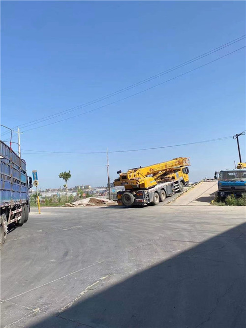 古丈县25吨吊车的租赁价格大概是多少？